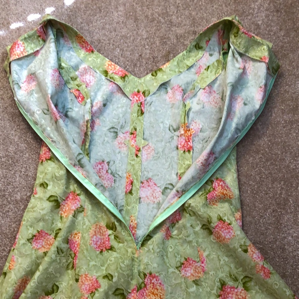 Spring Dress - Picture 11 of 12